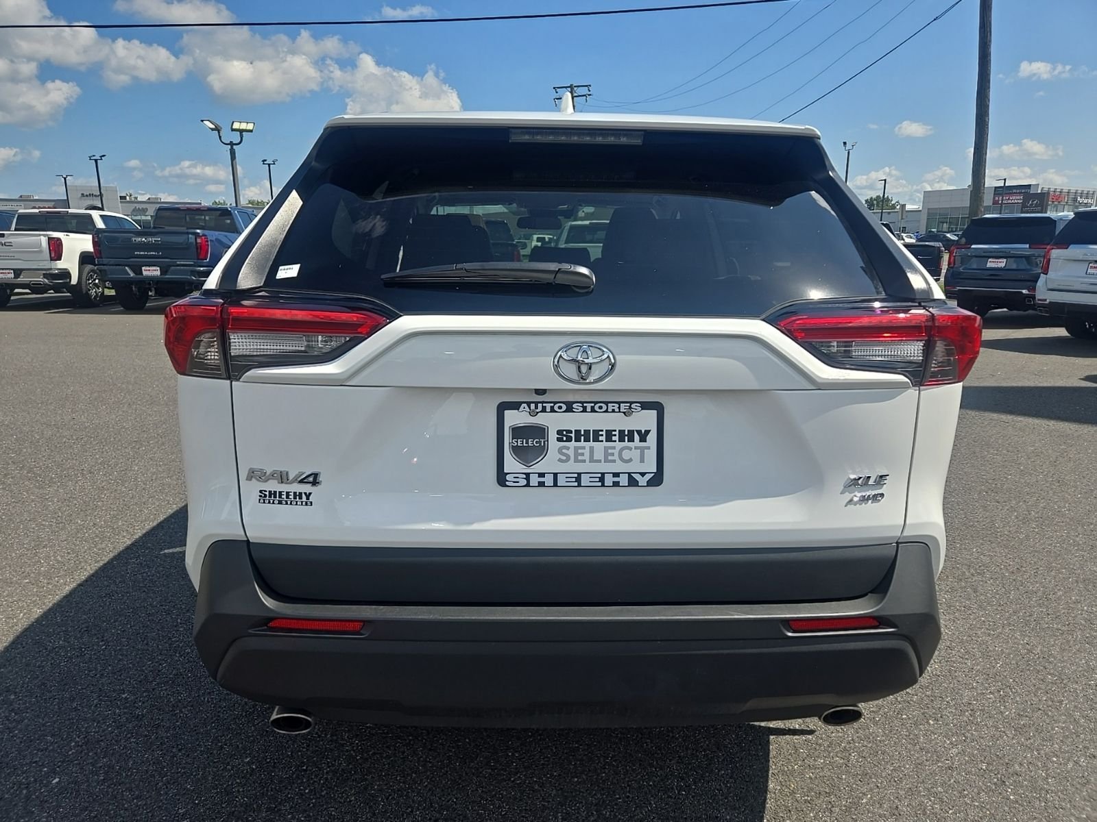 Used 2025 White Toyota XLE image 6