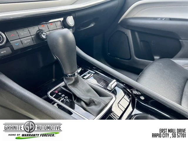 Used 2024 White Jeep Limited image 17