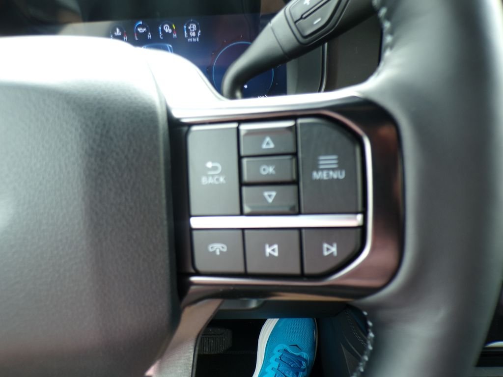 New 2026 Star White Metallic Tri-Coat Ford F-250® Platinum® image 18