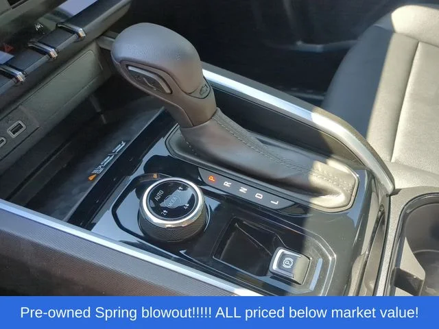 Used 2025 White Chevrolet Trail Boss image 33