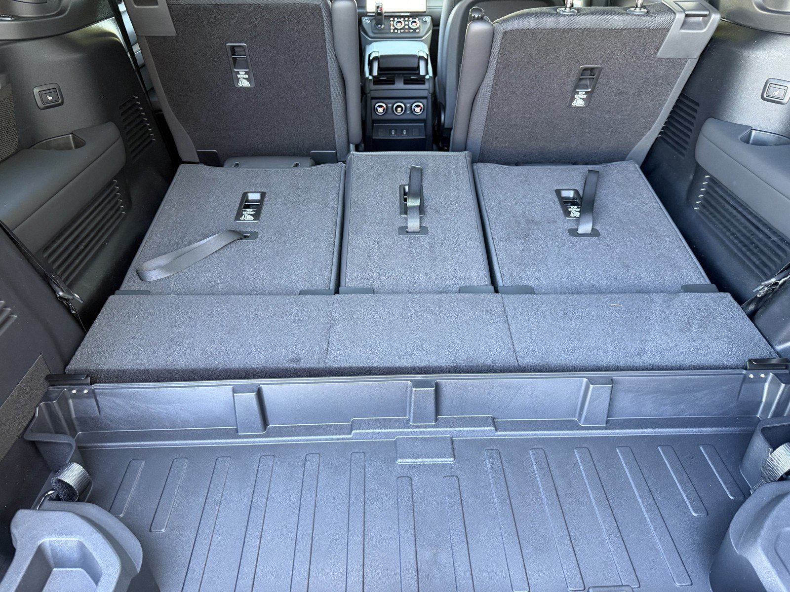 2026 Land Rover Defender X - Photo 32