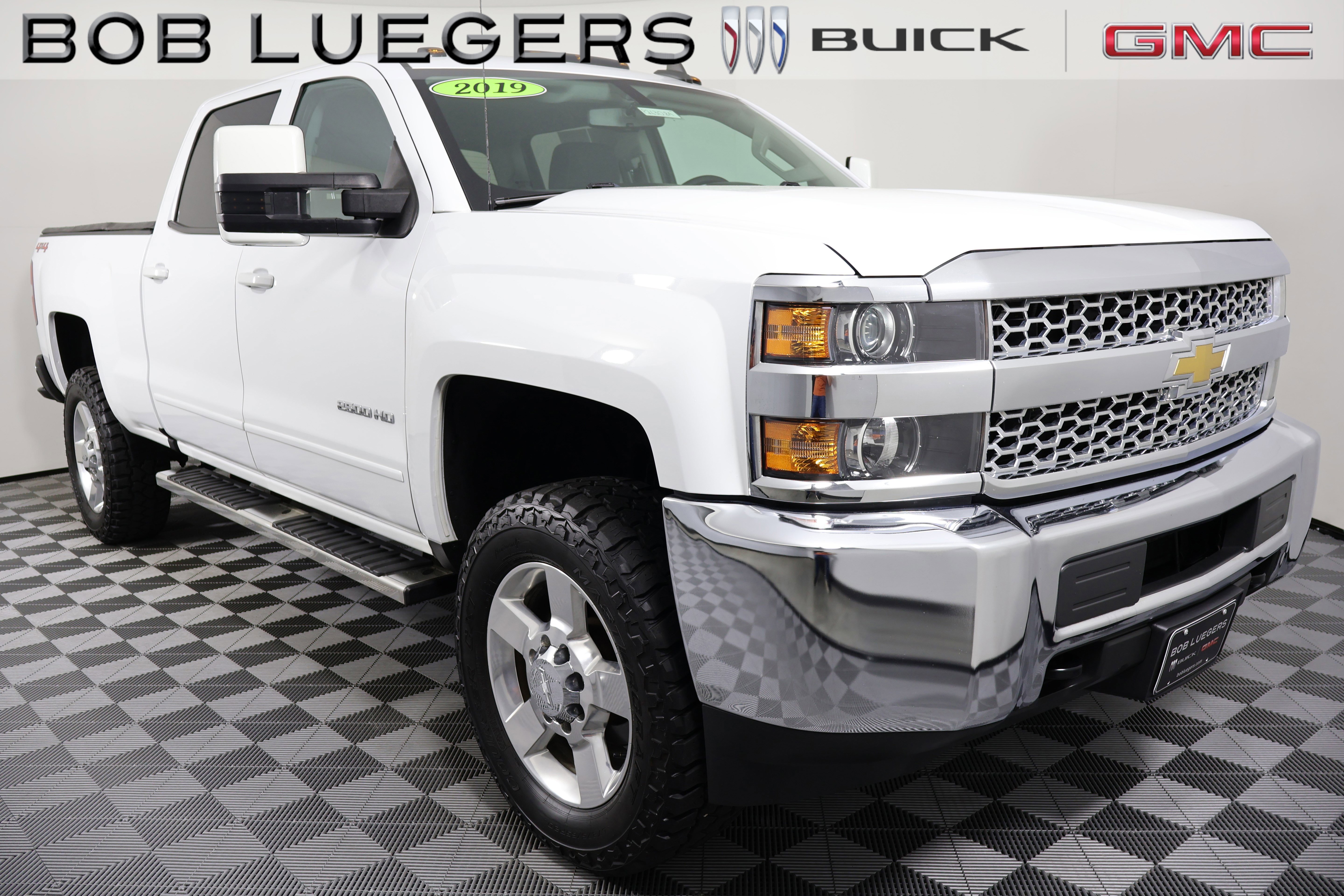 2019 Chevrolet Silverado HD LT 4WD Crew Cab Standard Box's photo