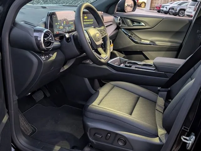 New 2026 Mosaic Black Metallic Chevrolet LT image 6