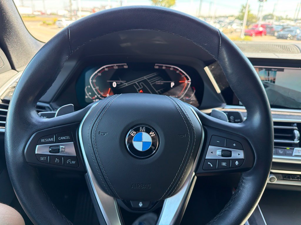 Used 2022 Black BMW sDrive40i image 18
