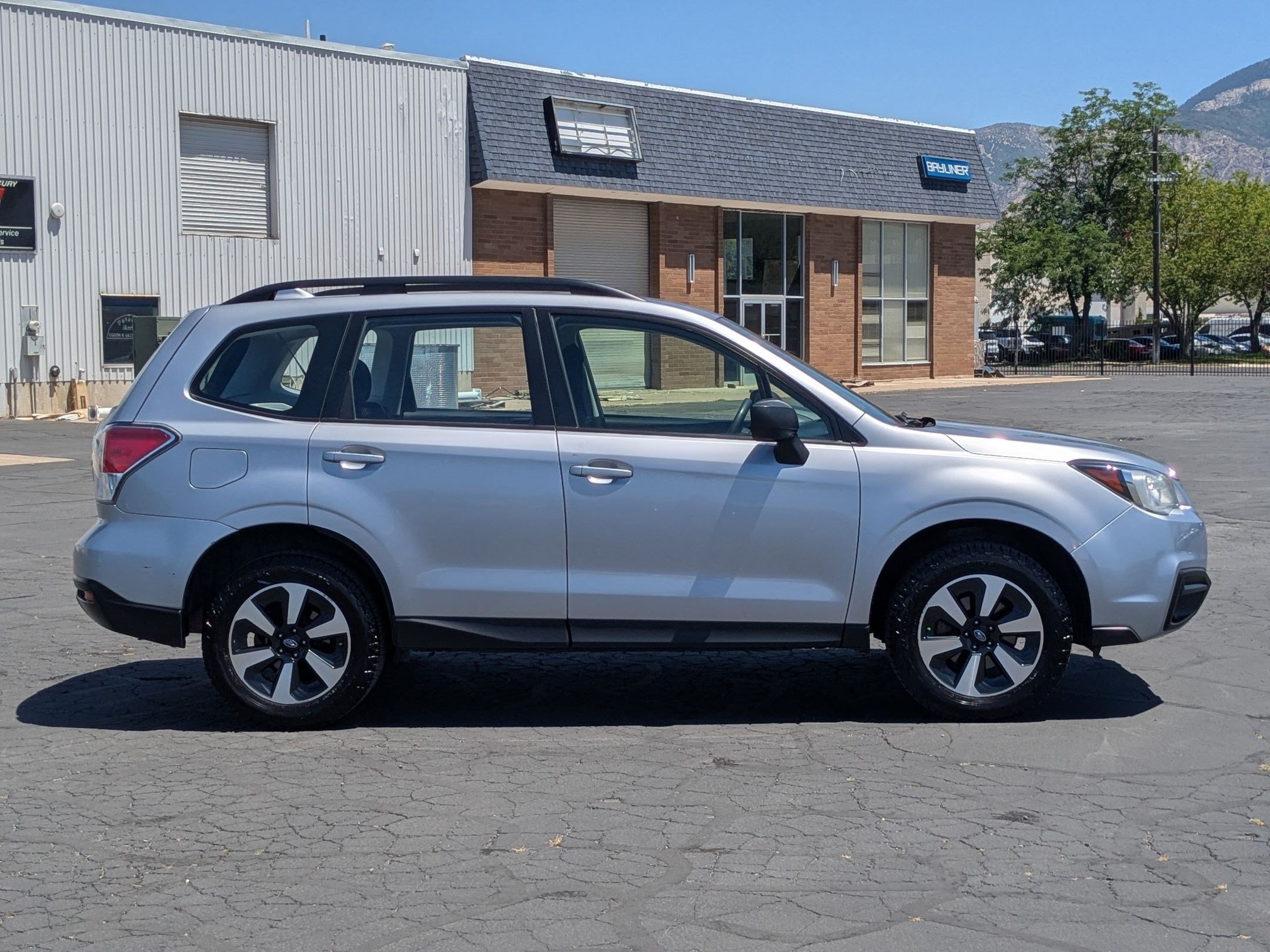Used 2017 Ice Silver Metallic Subaru  image 2