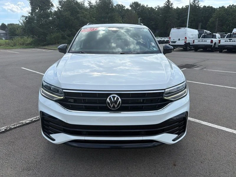 Used 2023 White Volkswagen 2.0T SE R-Line Black image 8