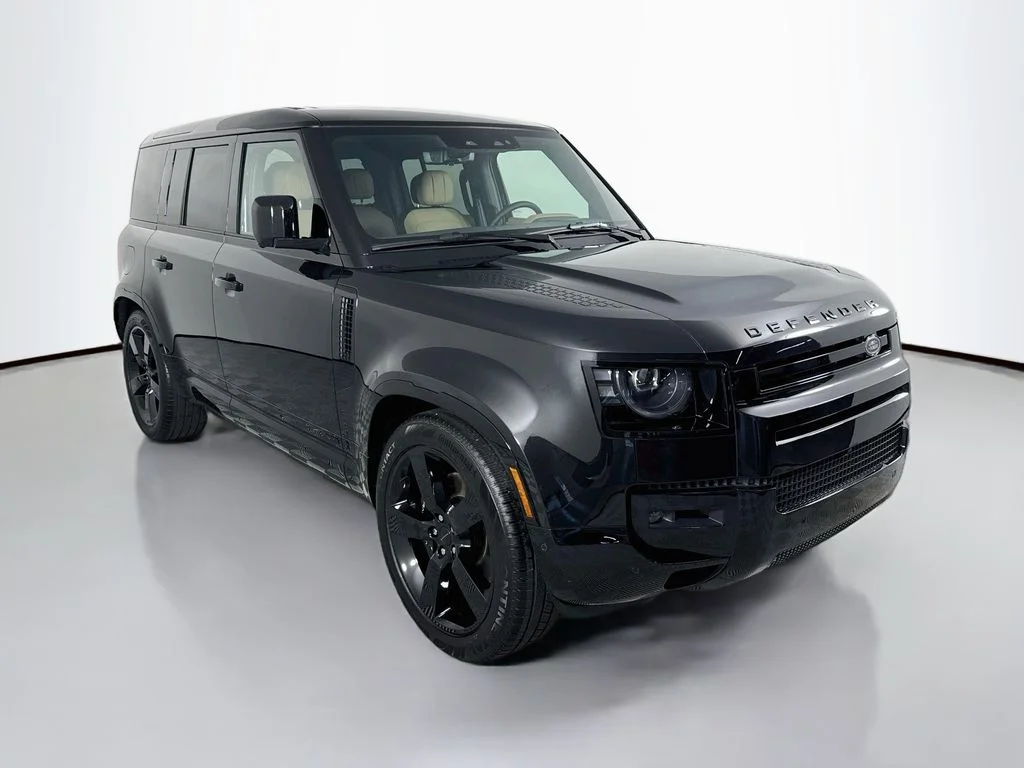 Certified Used 2026 Black Land Rover V8 image 7