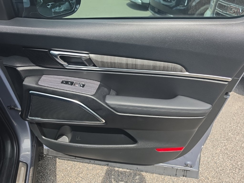 Certified Used 2023 Silver Kia SX-Prestige image 21