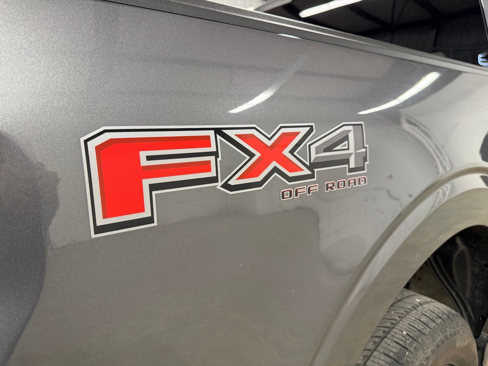 Used 2022 Gray Ford XLT image 6
