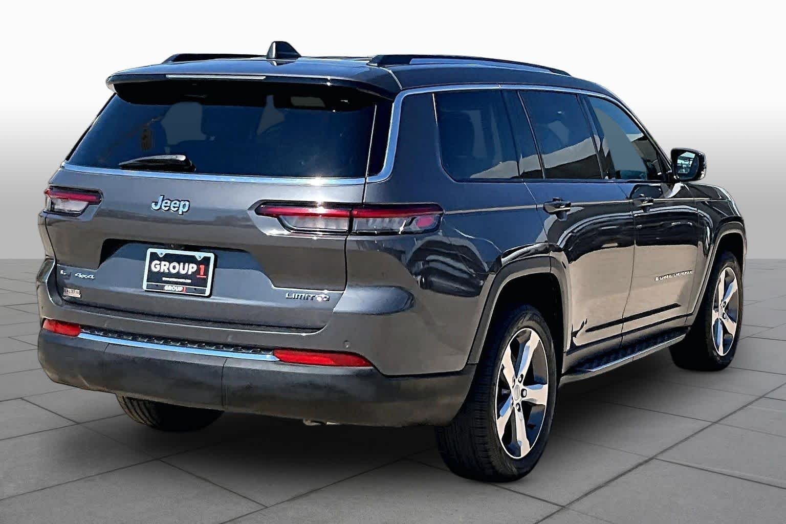 Used 2021 Baltic Gray Metallic Clearcoat Jeep Limited image 11