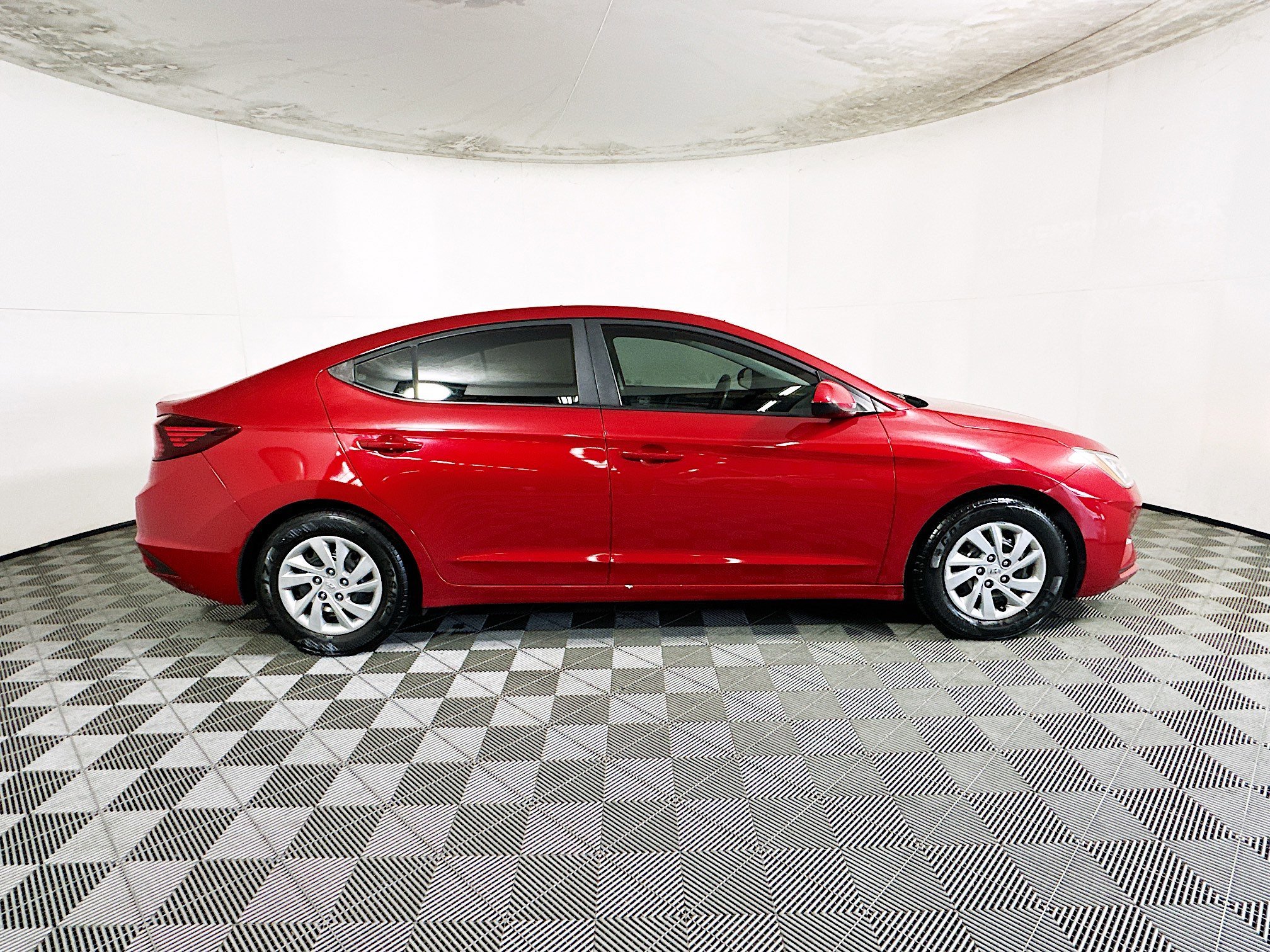 2020 Hyundai Elantra thumbnail 4