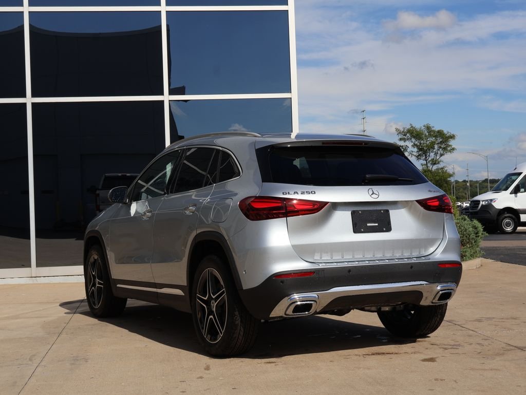 New 2026 Cirrus Silver Metallic Mercedes-Benz GLA 250 image 5