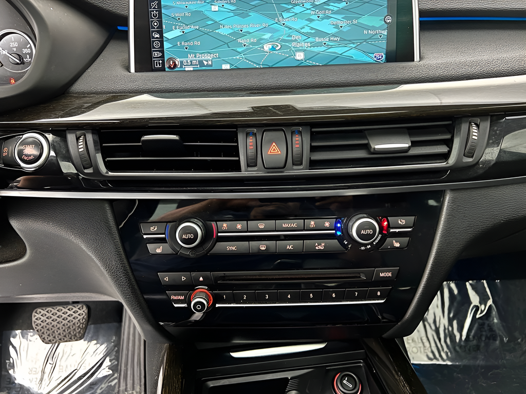 Used 2015 Black Sapphire Metallic BMW xDrive35i image 17