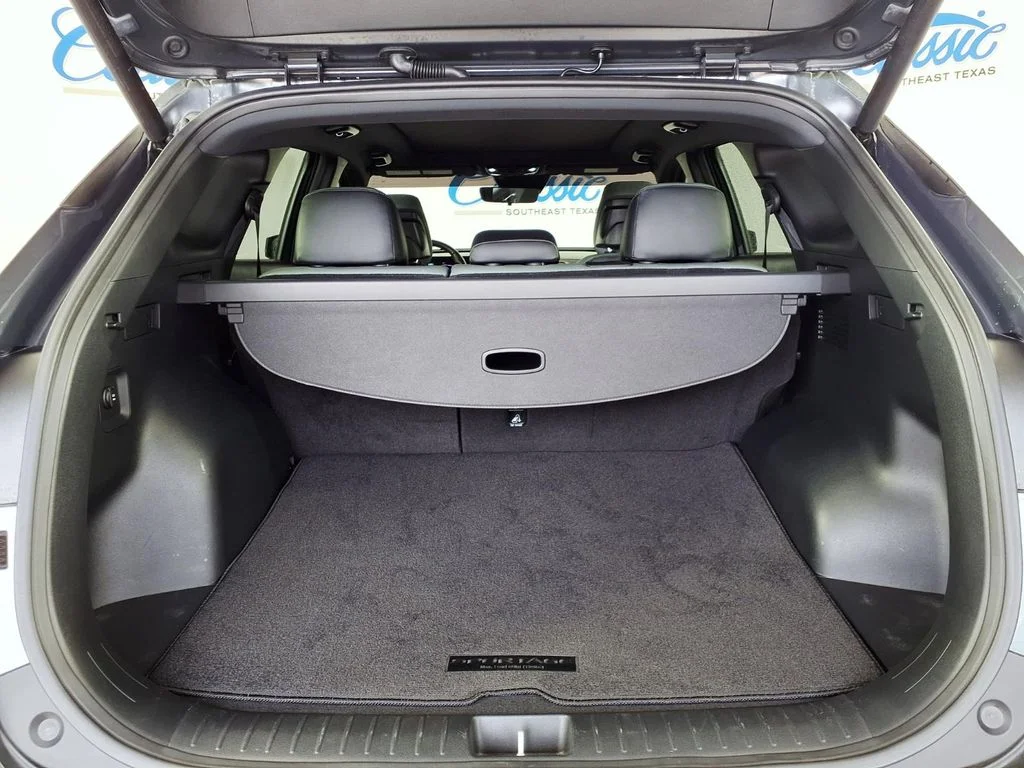 Used 2024 Gray Kia X-Line image 9