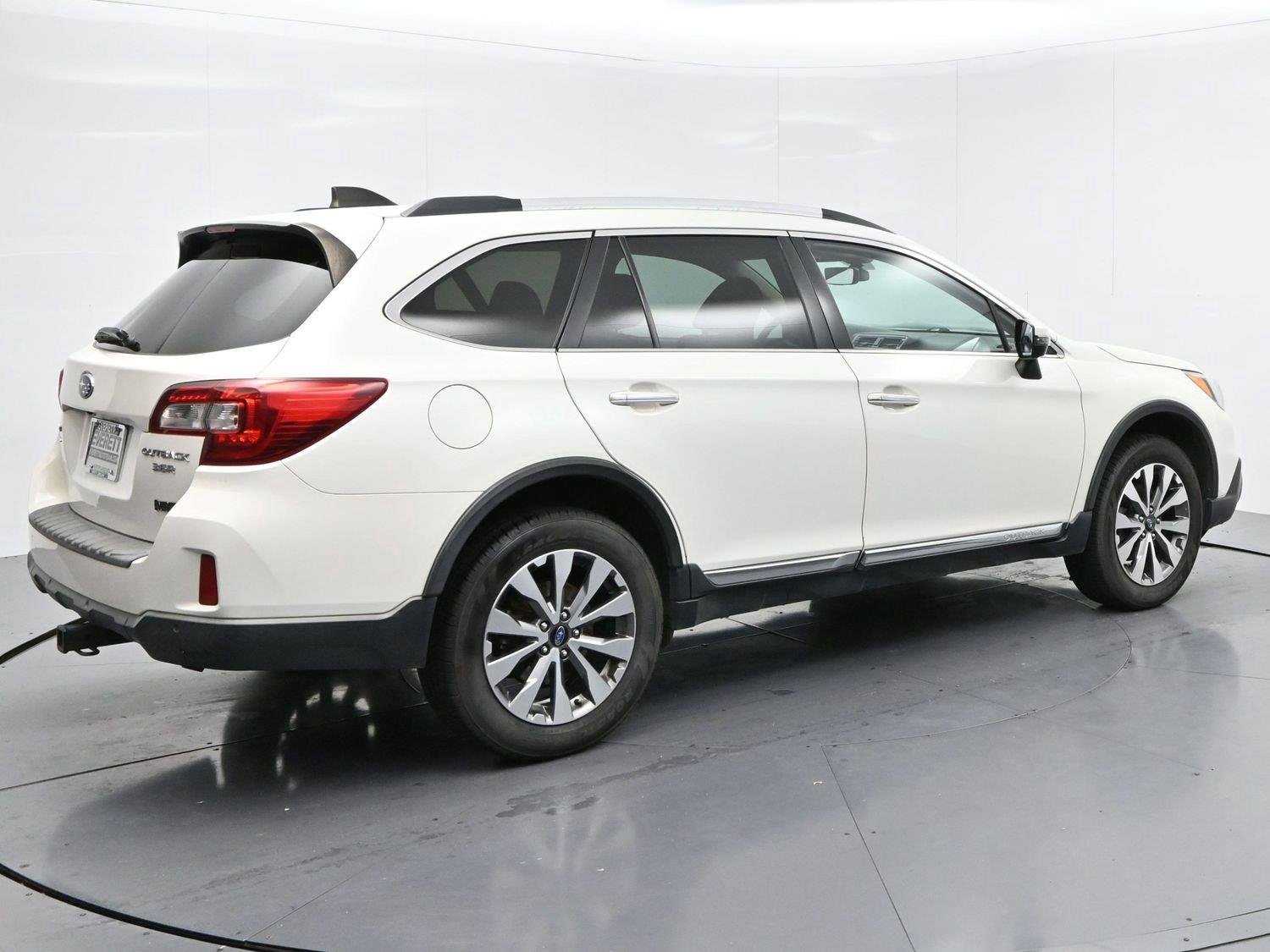 Used 2017 Crystal White Pearl Subaru Touring image 7