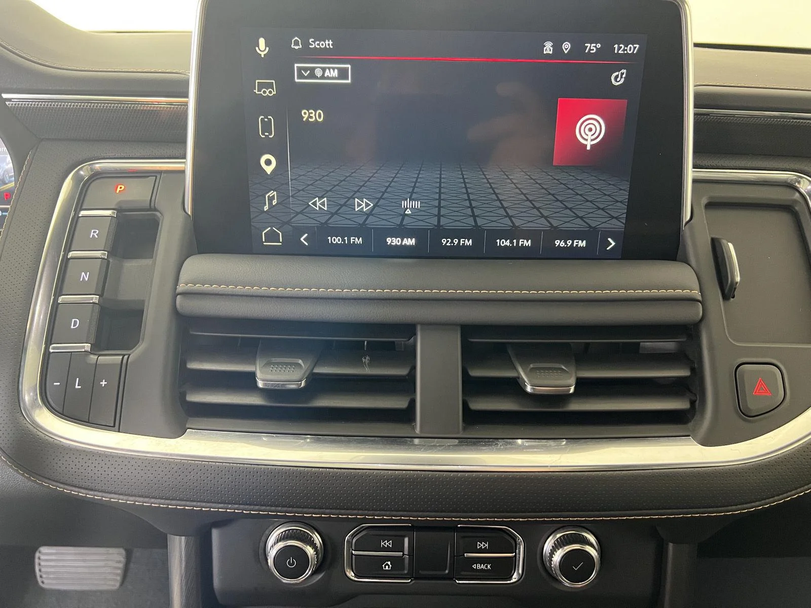 Used 2023 SUMMIT WHITE GMC AT4 image 15
