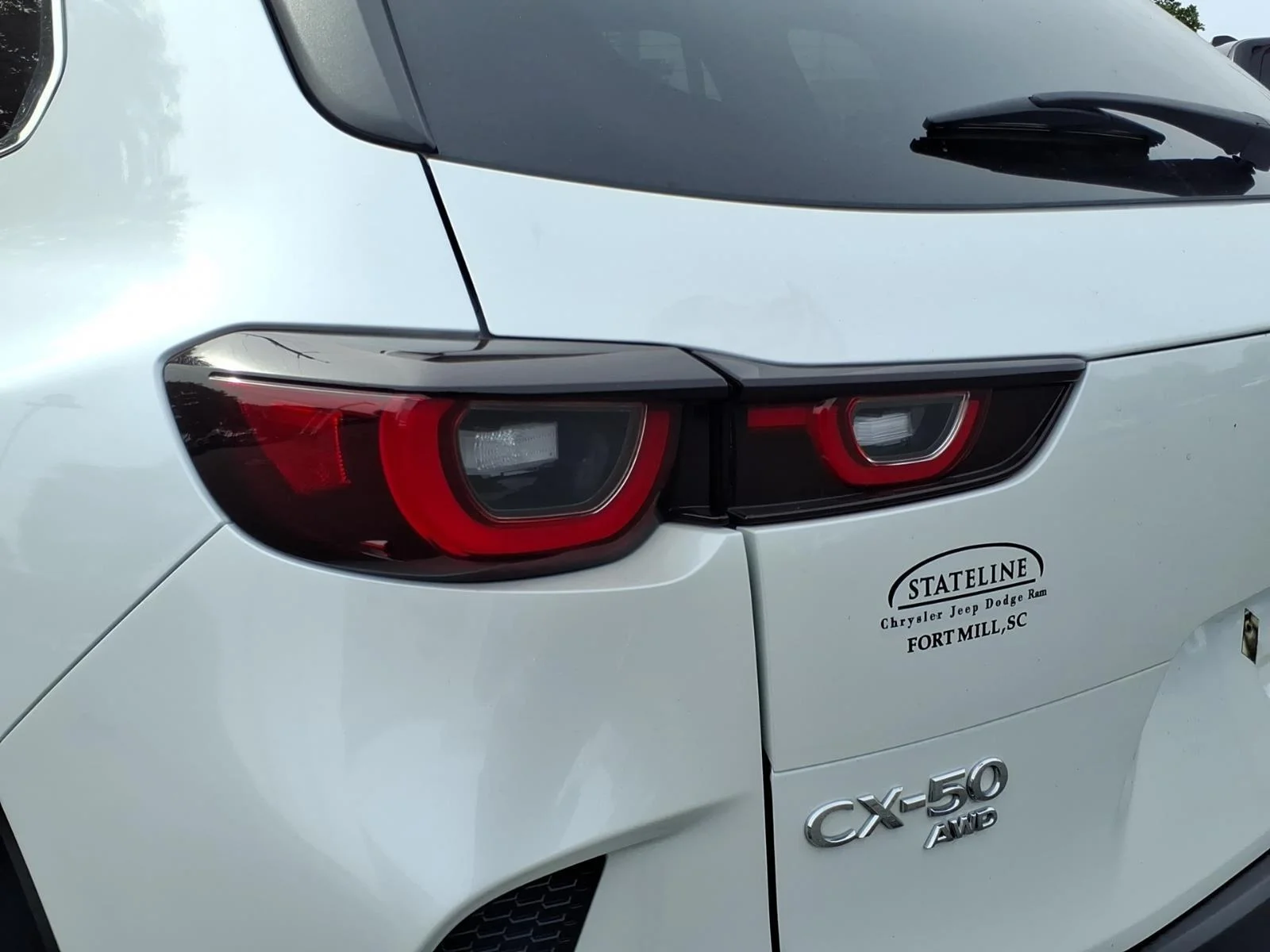 Used 2025 Wind Chill Pearl Mazda 2.5 S Preferred Package image 17