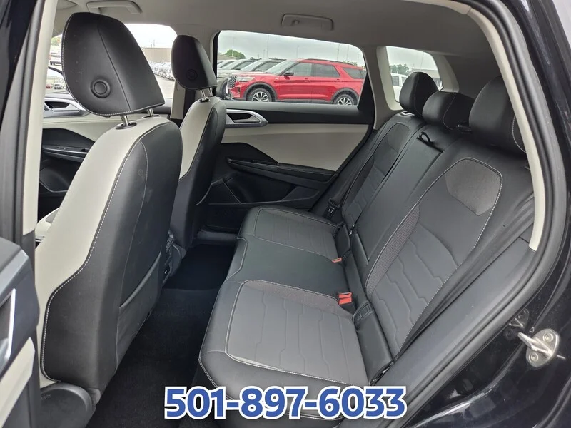 Used 2025 BLACK Volkswagen SE FWD image 10