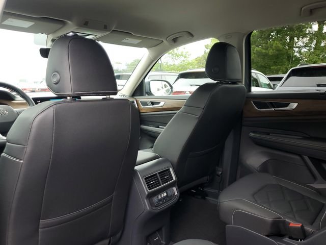 New 2026 Gray Volkswagen 2.0T SE w/Technology image 11