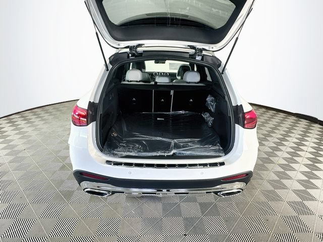 New 2027 Polar White Mercedes-Benz GLC 350e image 57