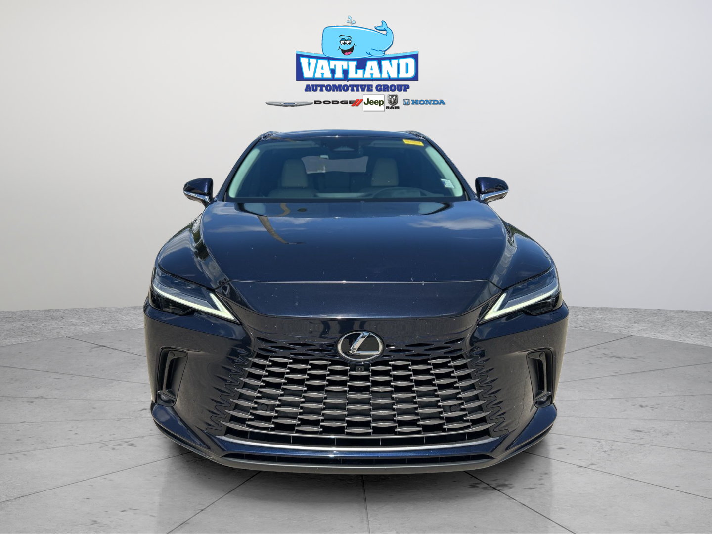 Used 2023  Lexus 350h Luxury image 8