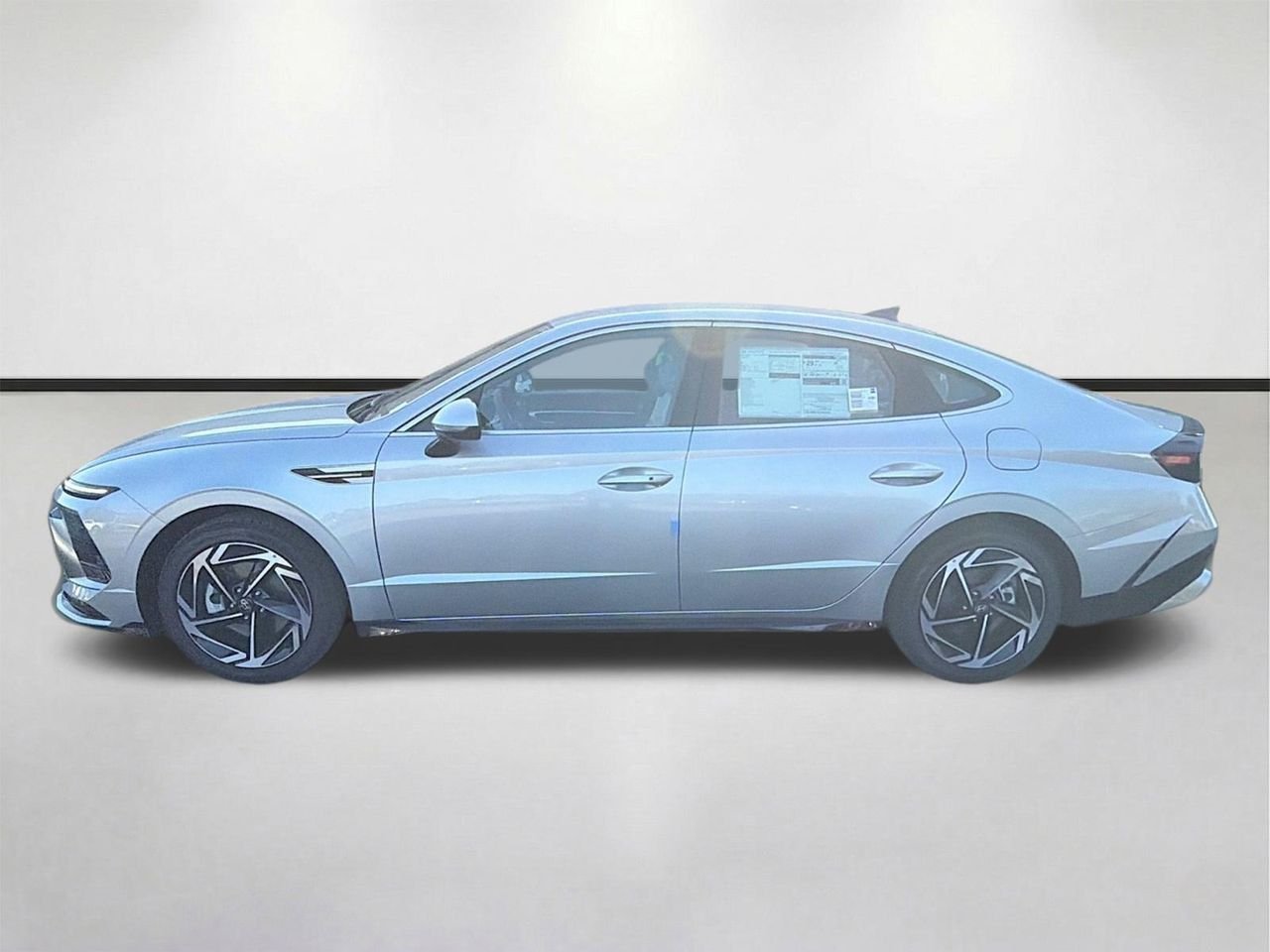 New 2026 Aero Silver Hyundai SEL Sport image 6