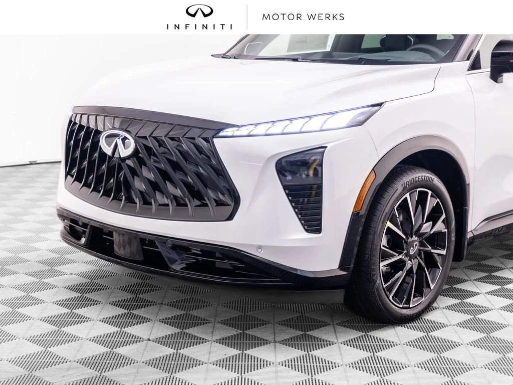 New 2027 2T RAD WHT INFINITI Autograph AWD image 40