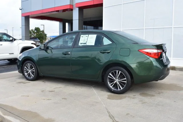 Used 2016 Green Toyota LE Plus image 7