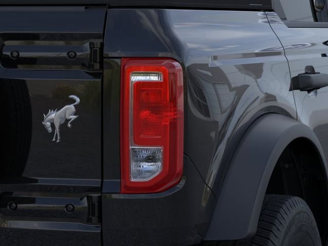 2025 Ford Bronco 4-Door Base - Photo 23