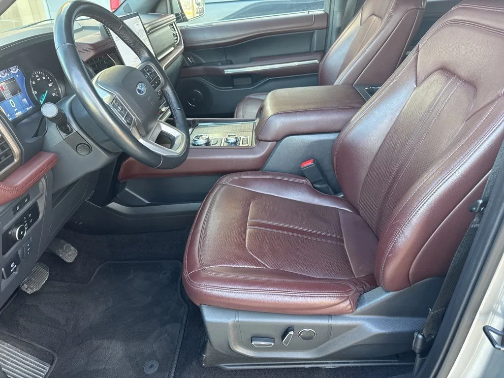 Used 2023 Silver Ford Limited image 20