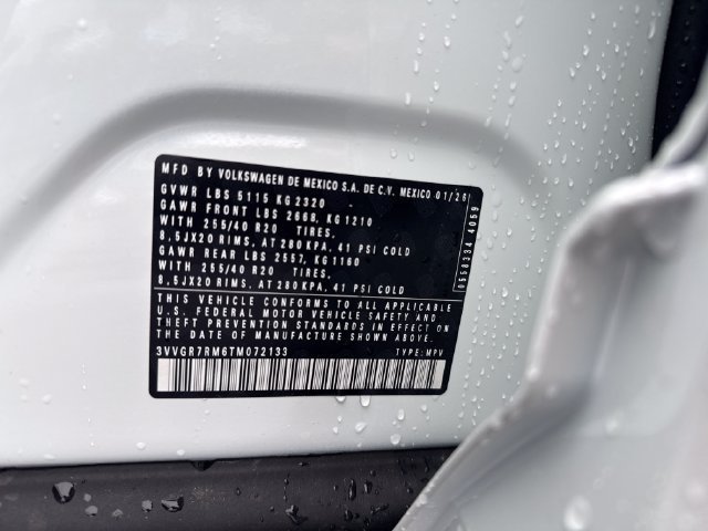 New 2026 Opal White Pearl Volkswagen SE R-Line Black image 18