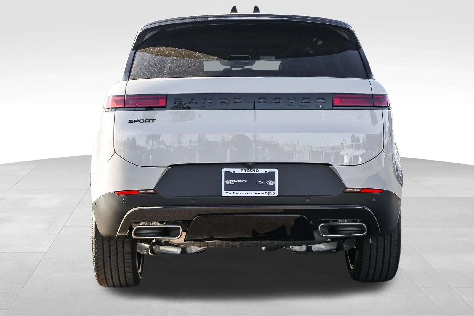 New 2026 Borasco Grey Land Rover SE image 6