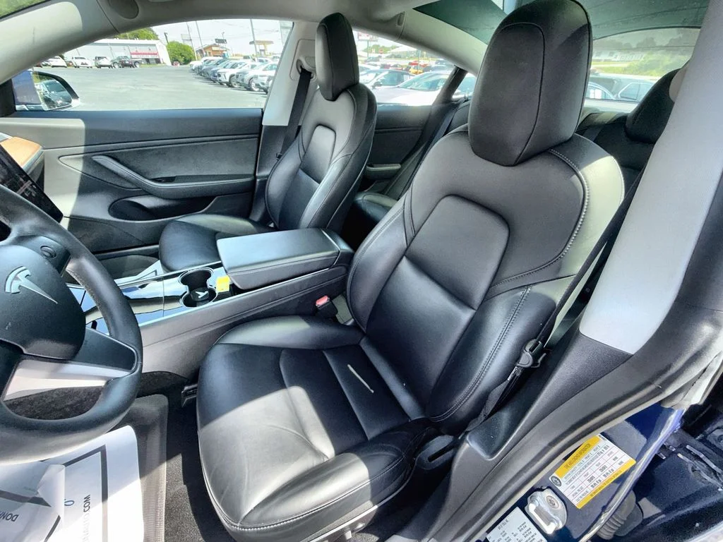 Used 2019 Blue Tesla Long Range image 11