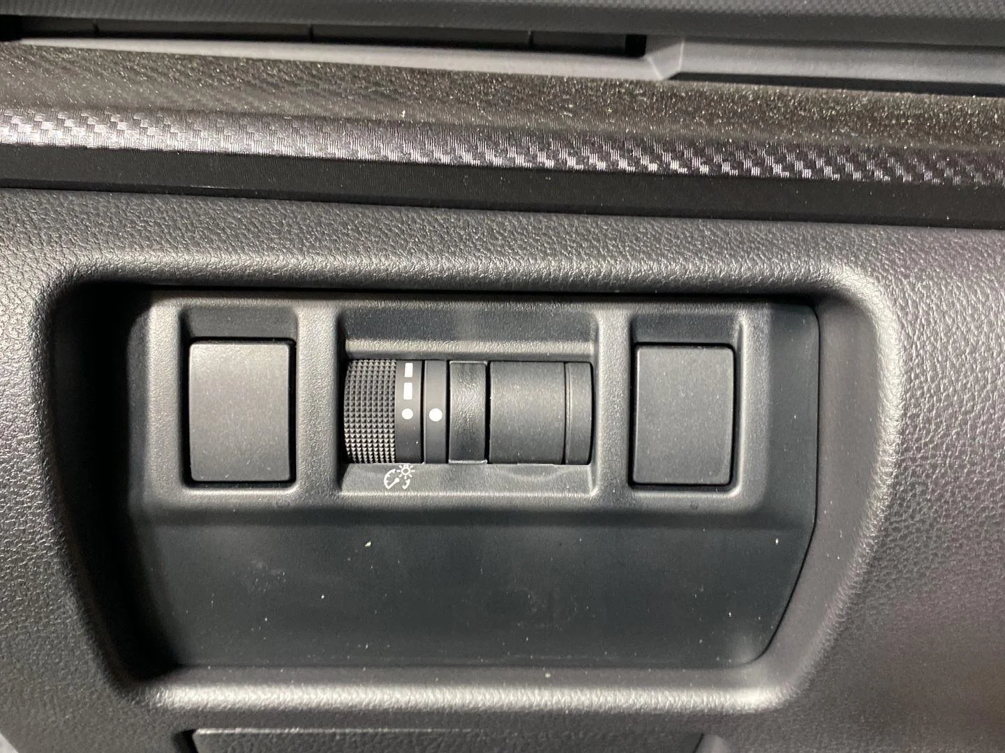 Used 2025 Alpine Green Subaru Limited image 13