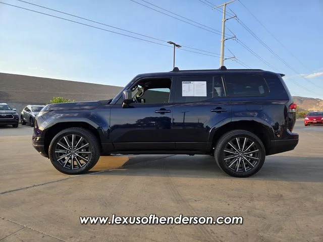 Certified Used 2025  Lexus 550 Luxury+ image 3