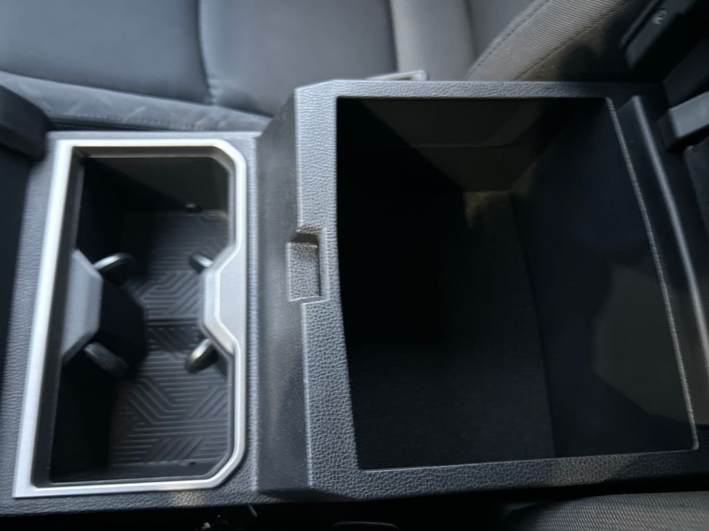 2026 Toyota Tacoma SR5 - Photo 23
