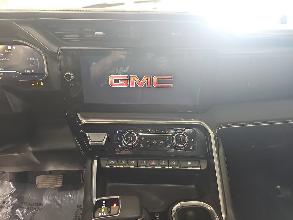 Used 2023 White Frost Tricoat GMC Denali Ultimate image 23