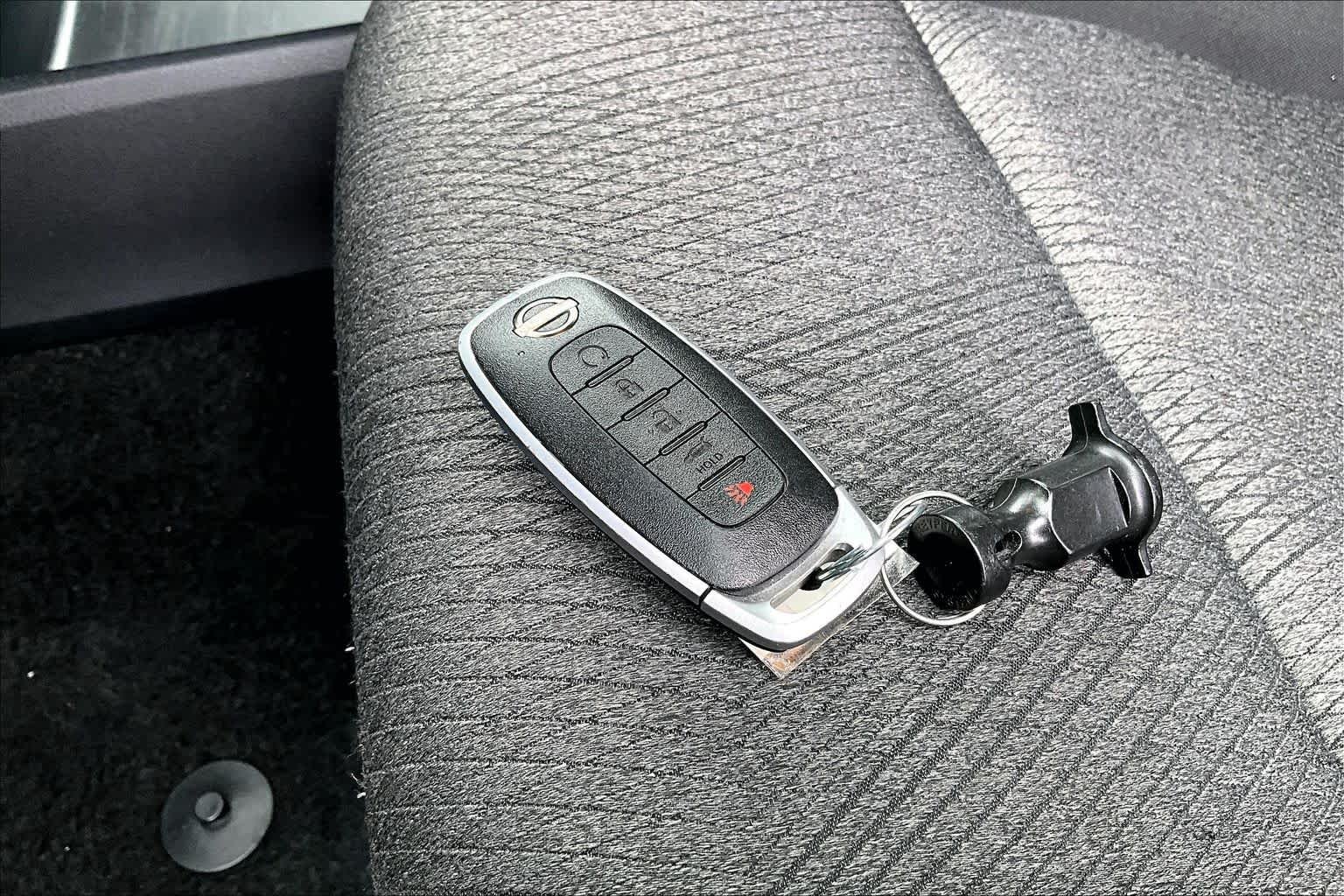 Certified Used 2025 Gun Metallic Nissan SV image 14