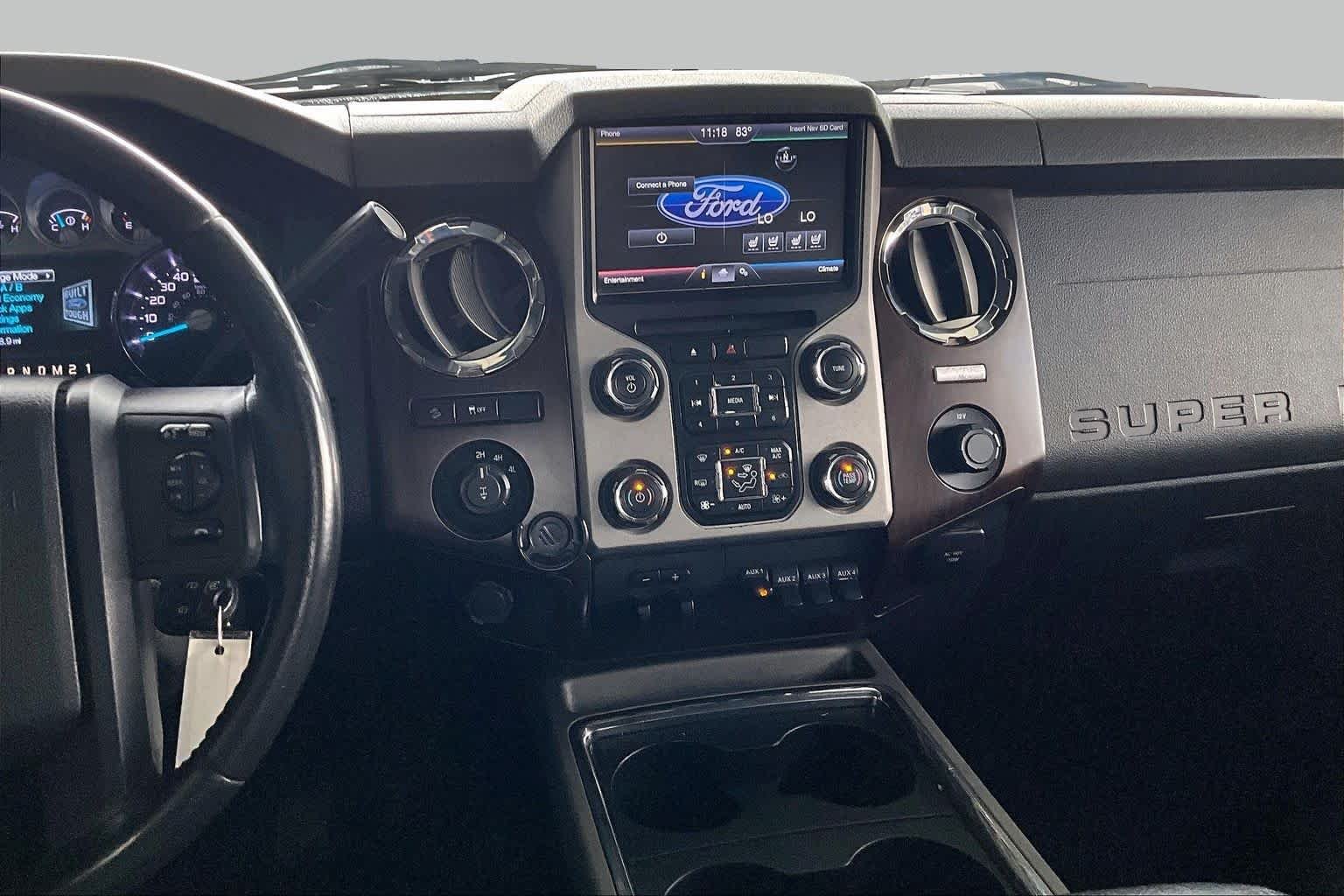 Used 2014 White Platinum Metallic Tri-Coat Ford Lariat image 6