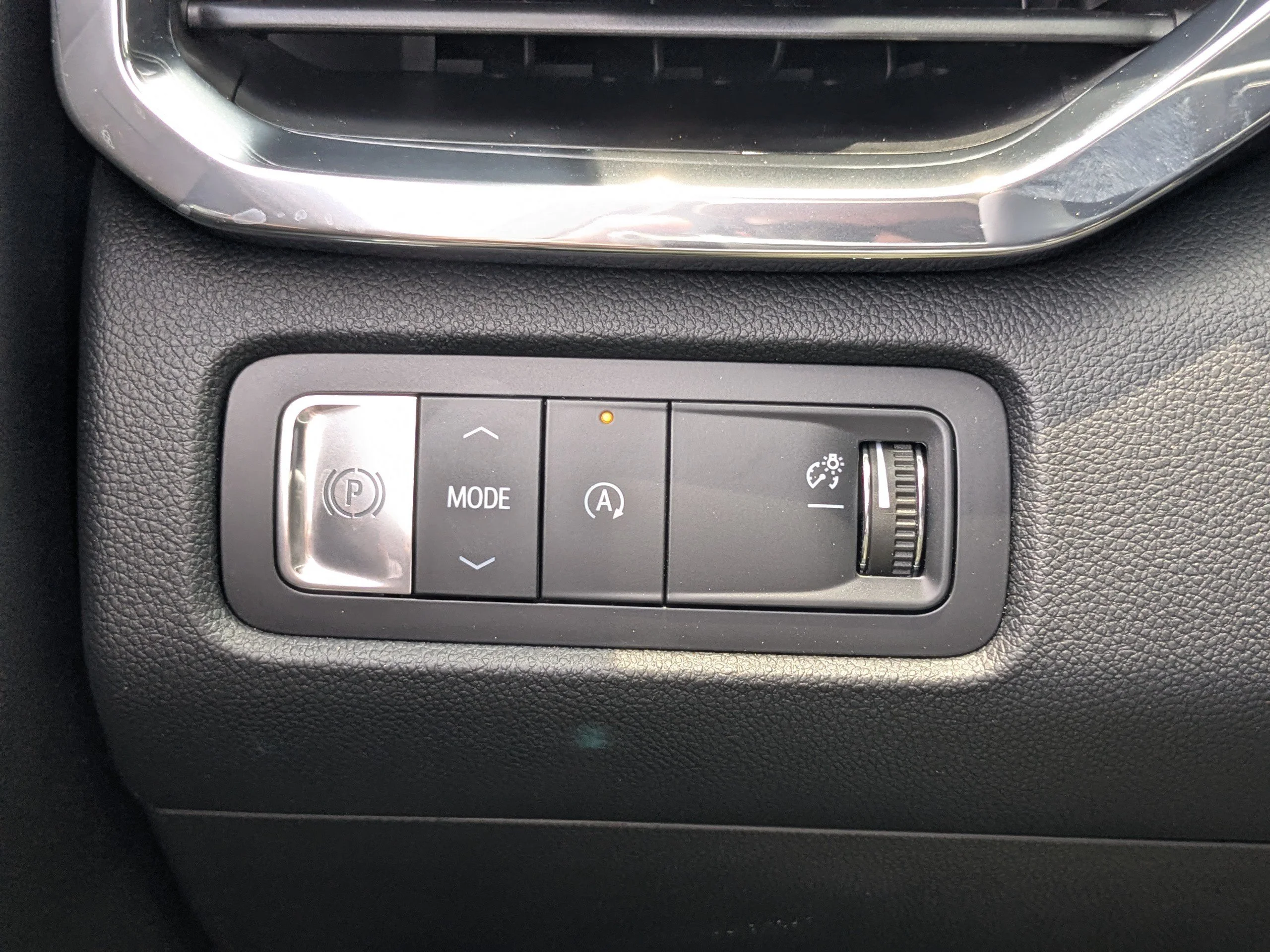2026 GMC Acadia Elevation - Photo 25