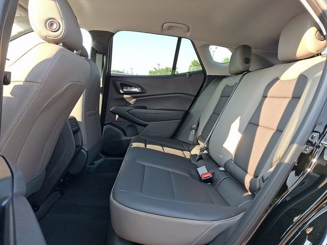 New 2026 Mosaic Black Metallic Chevrolet ACTIV image 5