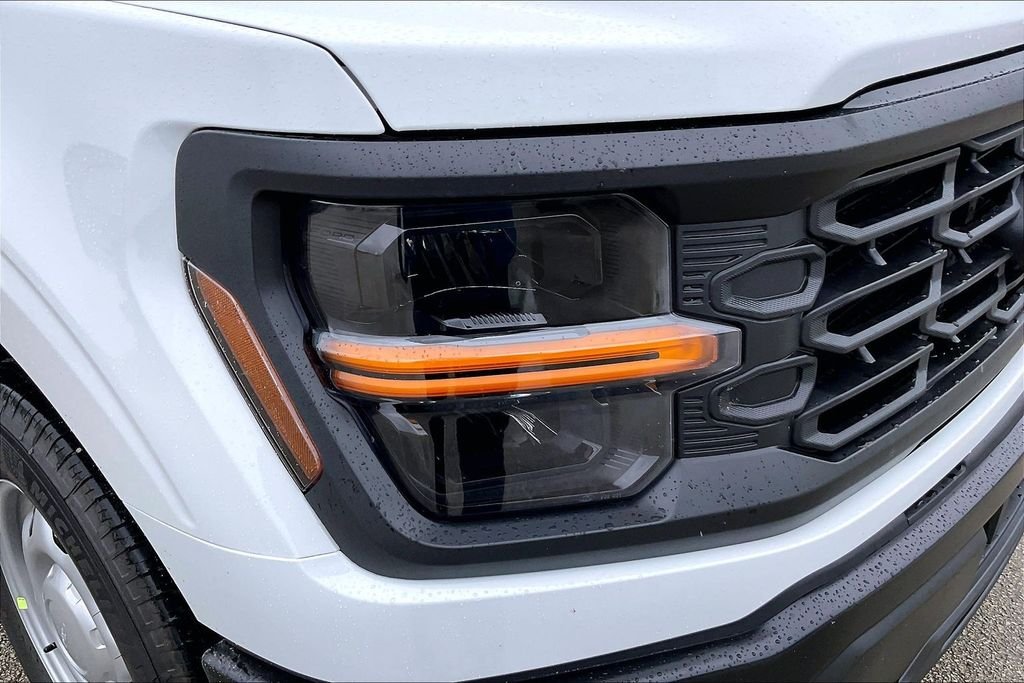 New 2026 White Ford XL image 15