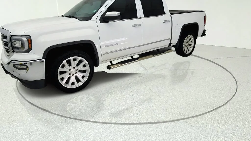 Used 2018 SUMMIT WHITE GMC SLT image 3