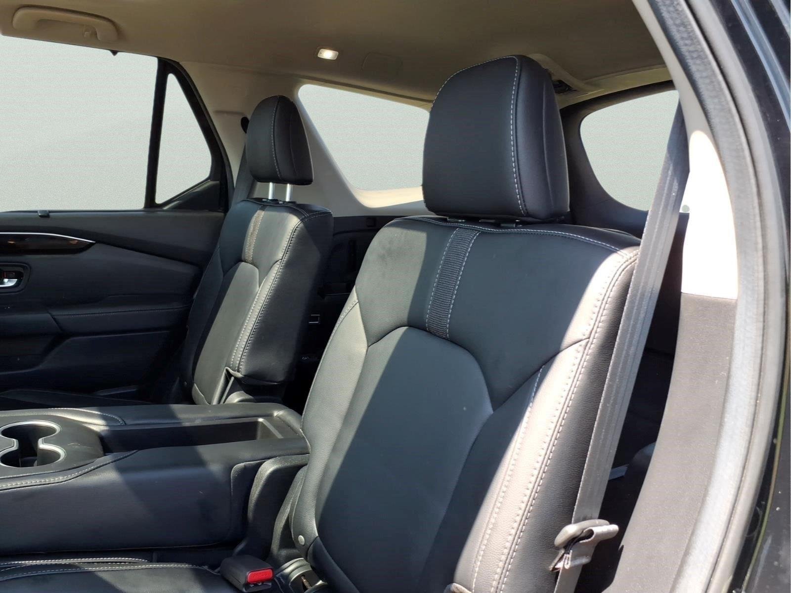 Used 2025 Crystal Black Pearl Honda Touring image 12
