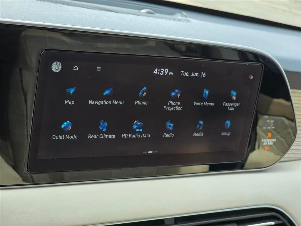 Used 2022 Gray Hyundai Calligraphy image 21