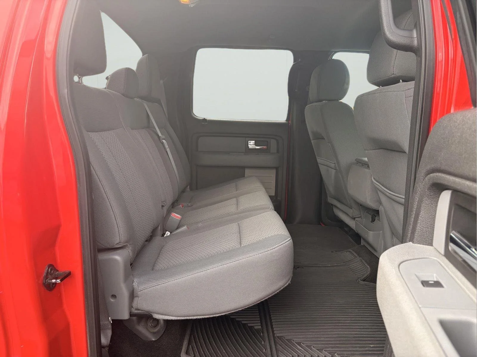 Used 2014 Race Red Ford XLT image 11