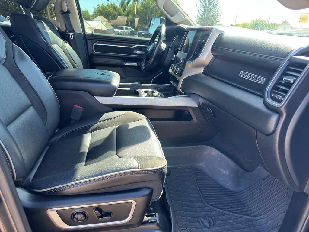 Used 2020 Maximum Steel Metallic Clearcoat Ram Laramie image 15