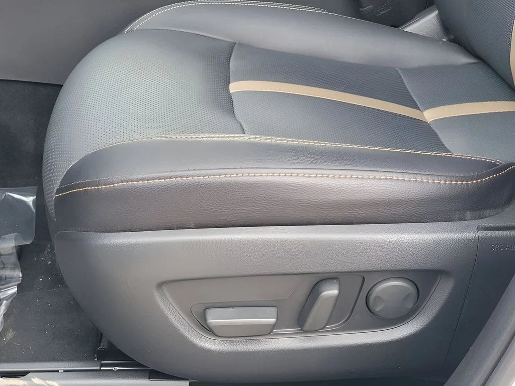 Used 2025 Rhodium White Premium Mazda Premium Plus Package image 11
