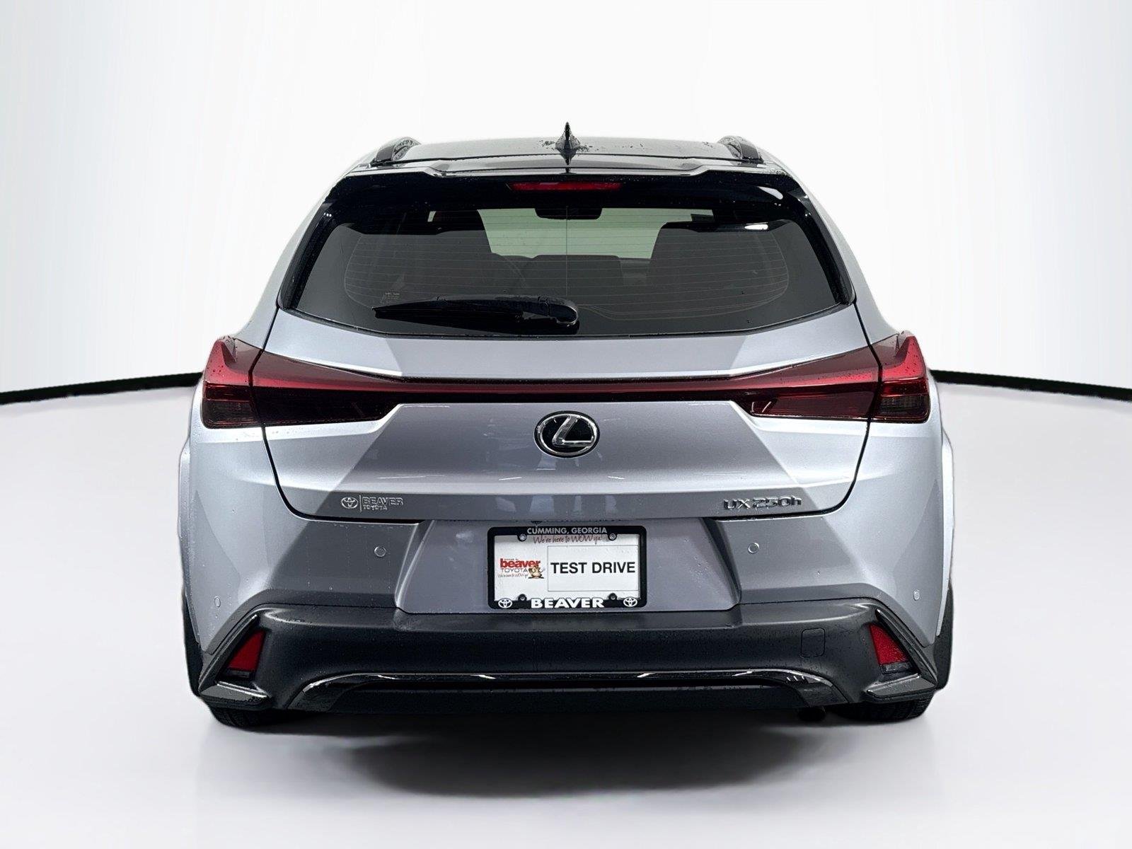Used 2024 Iridium w/ Obsidian Roof Lexus UX 250h F SPORT Handling image 12