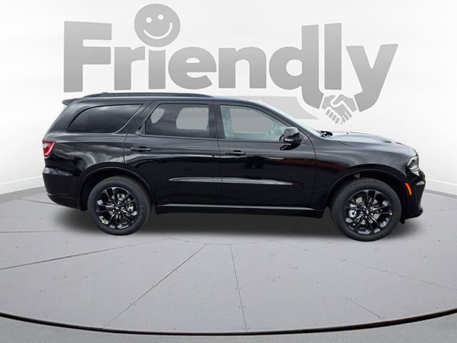 New 2026 Diamond Black Clear-Coat Exterior Paint Dodge GT Plus image 4